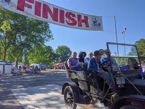 Bob Long's 1908 Maxwell at the finish.