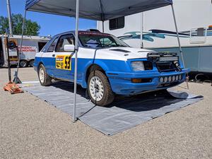 Perry Seaman / Patty Seaman Merkur XR4Ti before the start of the event.