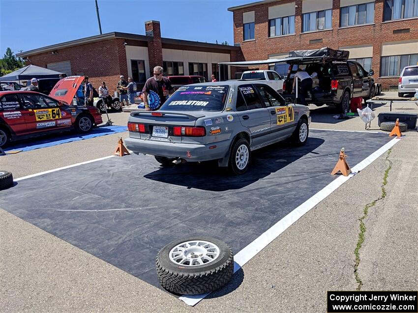 Dexter Clark / Jon McCallie Nissan Sentra SE-R before the start of the event.