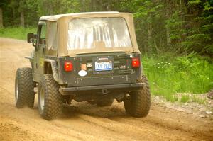 A Jeep TJ sweeps SS7, Sand Rd. Long.