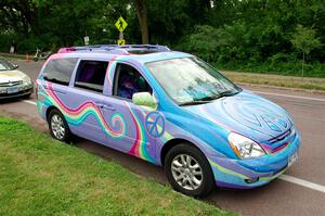 ArtCar 10 - Kia Sedona Van