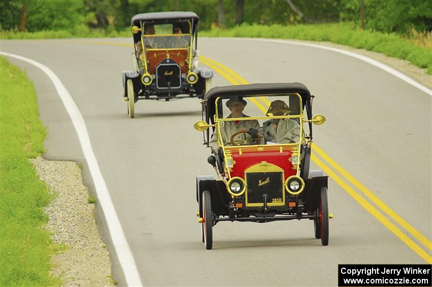 Jim Laumeyer's 1910 Maxwell and Ron Fishback's 1912 Maxwell