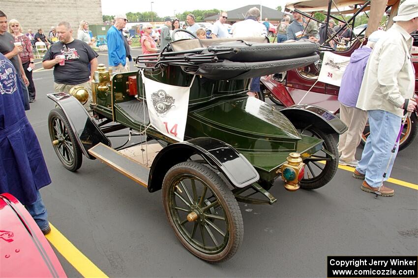 Bruce van Sloun's 1907 Ford