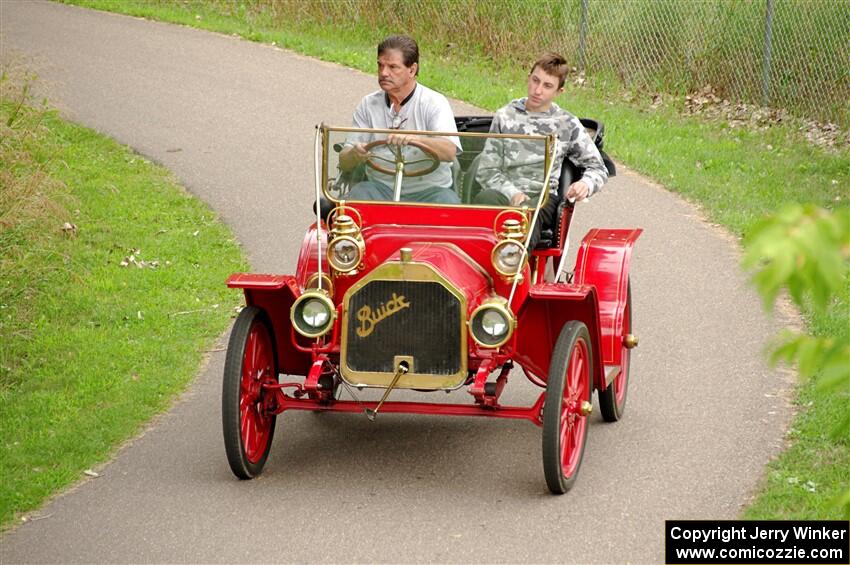 Ron Gardas, Sr.'s 1910 Buick Model 14