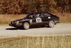 Richard Miller / Juanita Miller SAAB 900