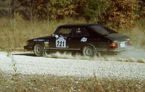 Richard Miller / Juanita Miller SAAB 900