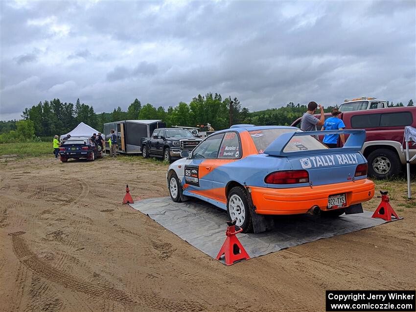 Ryan George / Heather Stieber-George BMW M3 and Tyler Matalas / Dustin Sharkozy Subaru Impreza LX before the event.