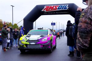 Patrick Gruszka / Florian Barral Mitsubishi Mirage RS leaves the ceremonial start.