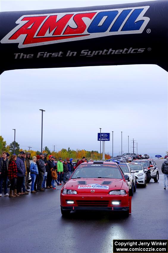 Vivian Campbell / Michael Hordijk Honda Civic leaves the ceremonial start.