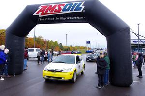 Drake Willis / Forrest Wilde Ford Focus leaves the ceremonial start.