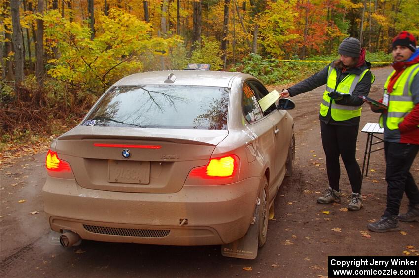 Mike Cadwell / Jimmy Veatch BMW 135i checks into the start of SS15, Mount Marquette.