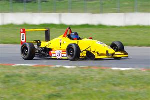 Steve Thomson's Formula Continental Van Diemen RF02/Mazda