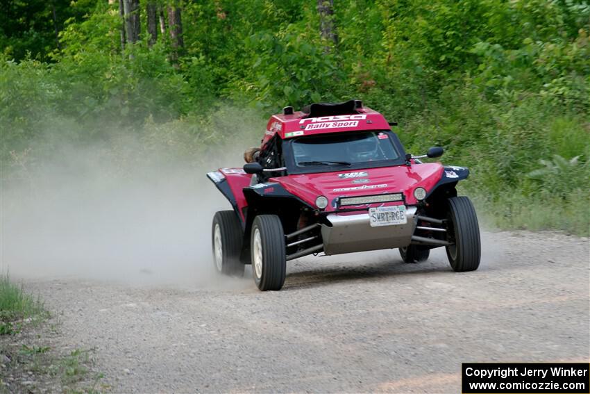 Sebastian Gomez Abero / Michelle Rogers Rage Comet R200T on SS5, Chainsaw Junction.