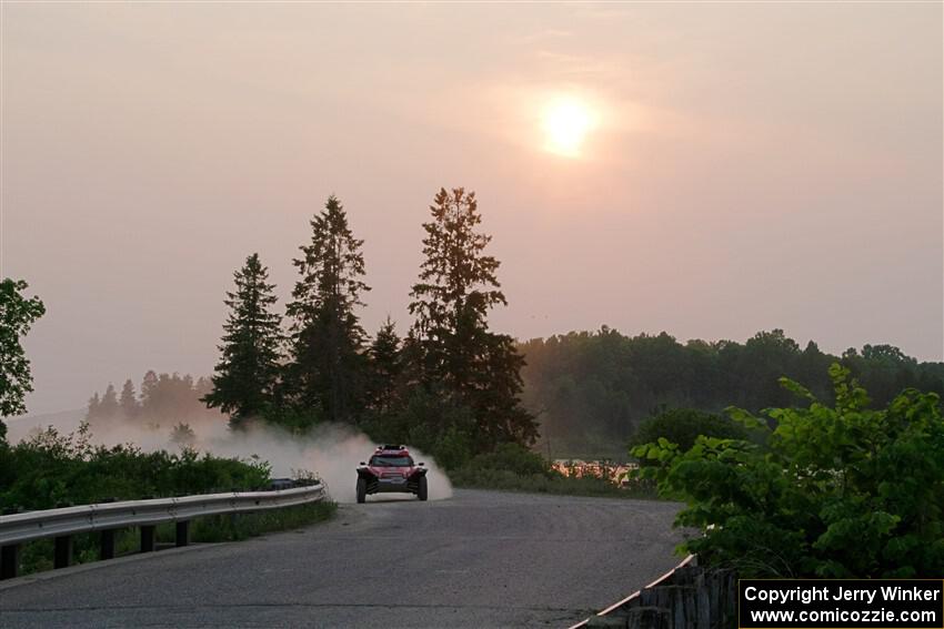 Sebastian Gomez Abero / Michelle Rogers Rage Comet R200T on SS6, Camp 3 South.