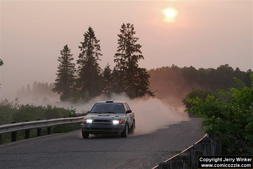 Dexter Clark / Jon McCallie Nissan Sentra SE-R on SS6, Camp 3 South.