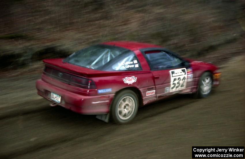 Dave LaFavor / Bob LaFavor slide their Eagle Talon through a fast sweeper on SS1.