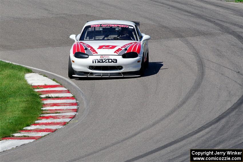 Nolan Elder's STL Mazda Miata