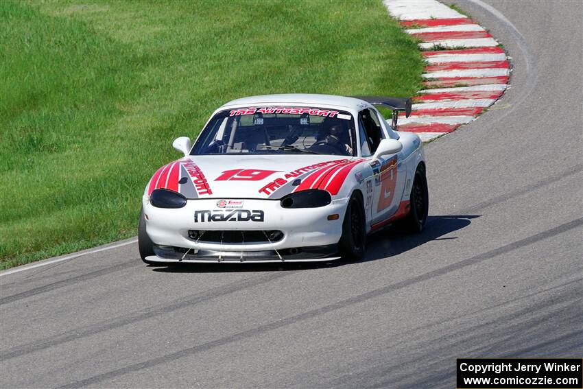 Nolan Elder's STL Mazda Miata