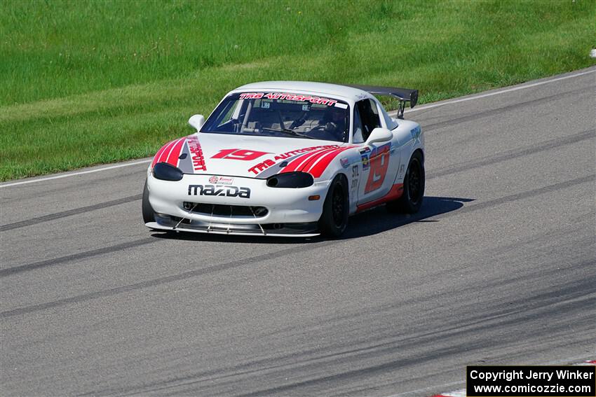 Nolan Elder's STL Mazda Miata