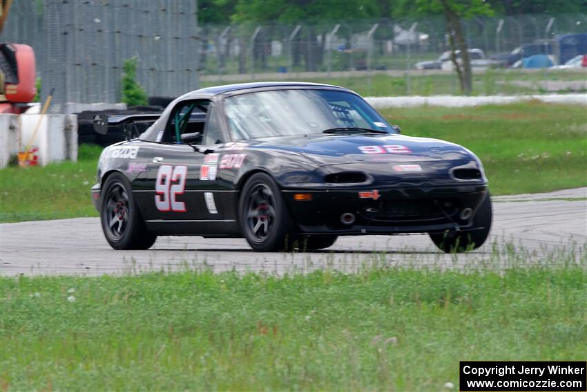 Cody Lindman's STL Mazda Miata