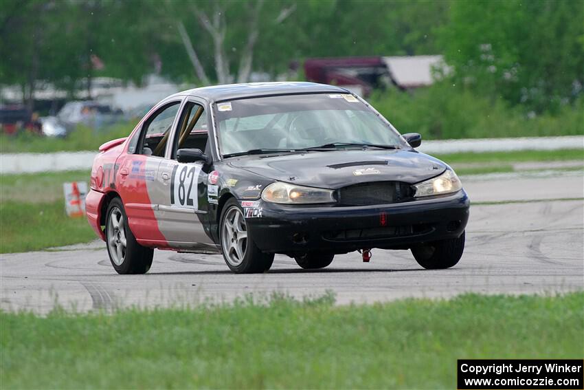 Owen Benson's ITJ Ford Contour