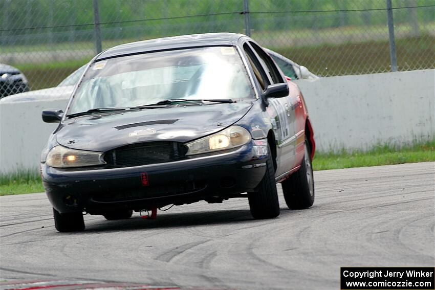 Owen Benson's ITJ Ford Contour