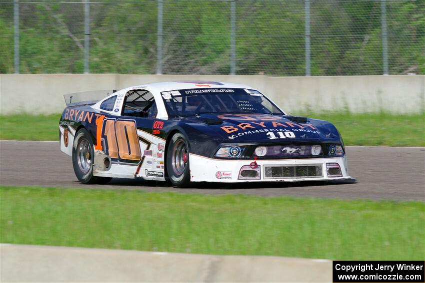 Jason Pearce's GT-2 Ford Mustang