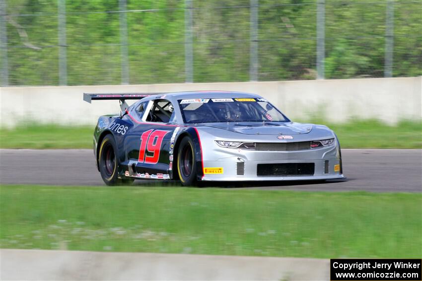 Justin Elder's GT-2 Chevy Camaro