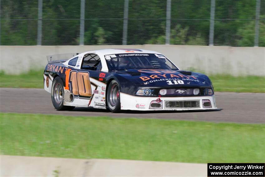 Jason Pearce's GT-2 Ford Mustang