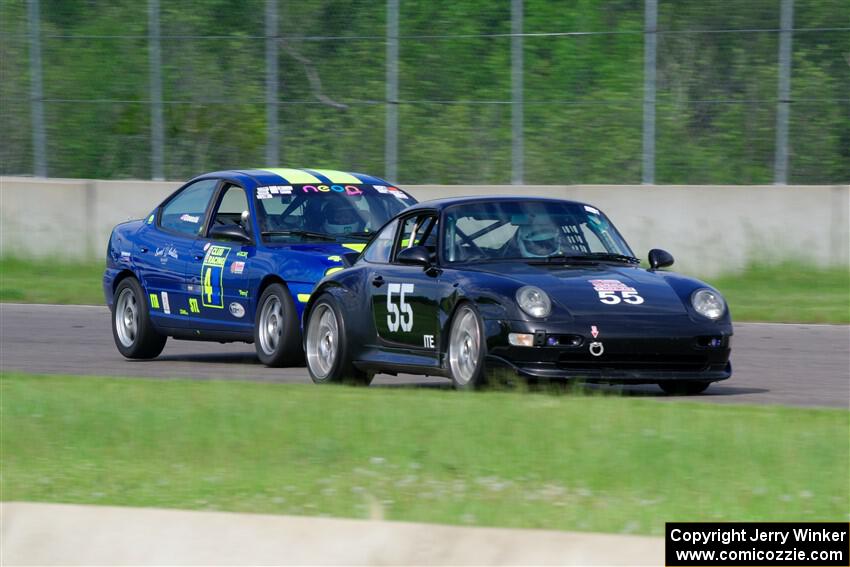 Phil Magney's ITE-1 Porsche 993 and John Glowaski's ITA Chrysler Neon ACR