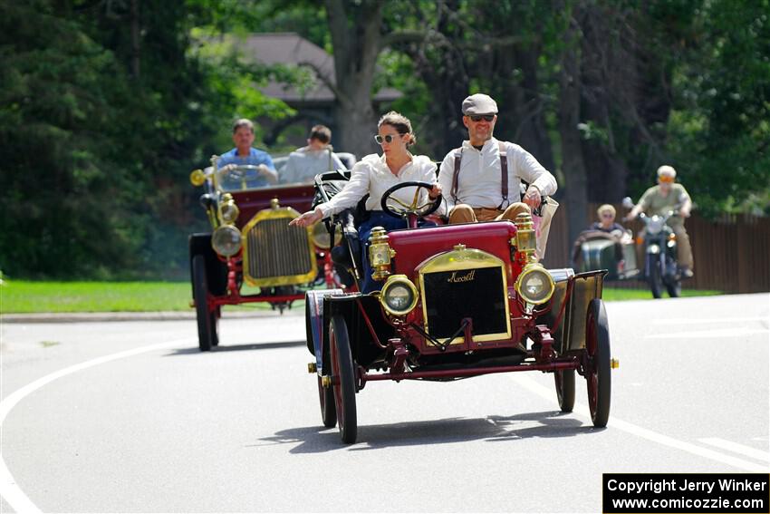Katie Grindeland's 1910 Maxwell and Ron Gardas, Sr.'s 1909 Buick