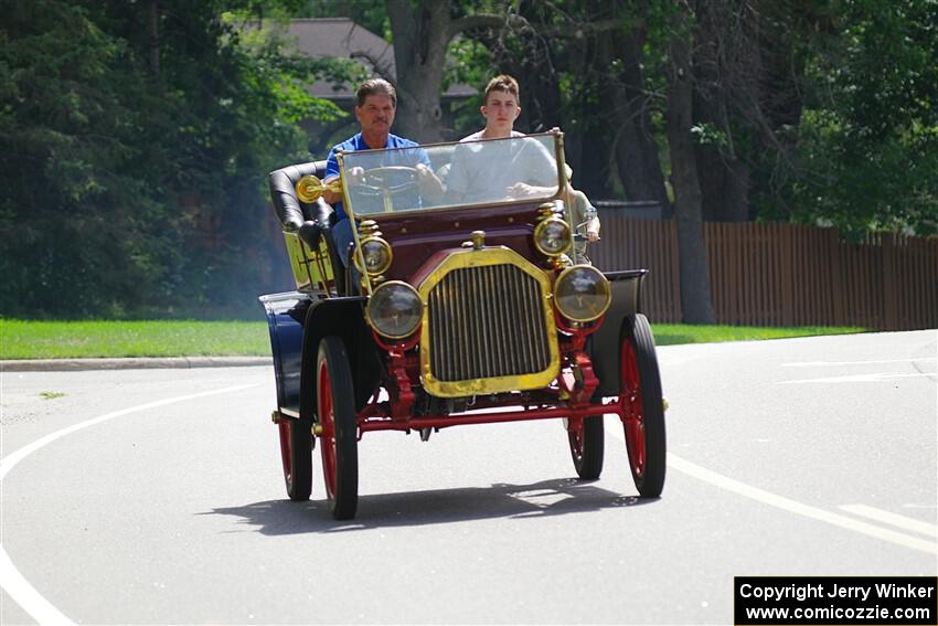 Ron Gardas, Sr.'s 1909 Buick