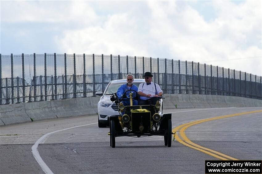 Bruce van Sloun's 1907 Ford