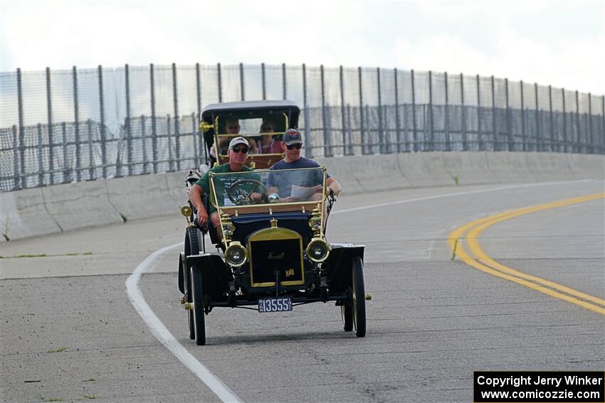 Dave Mickelson's 1911 Maxwell and Ron Fishback's 1912 Maxwell
