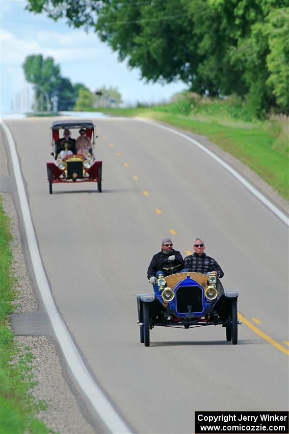 Nathan Smith / Vince Smith 1912 Maxwell and Joyce Pellow / Angie Smith 1907 Ford