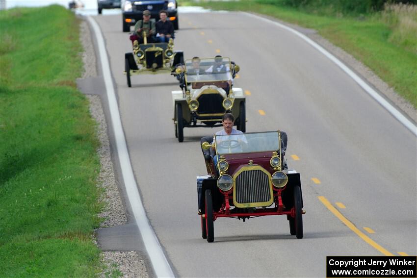 Ron Gardas, Sr.'s 1909 Buick and George Randall's 1908 Buick Model 10