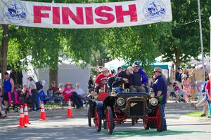 Norm Kopp's 1907 Cadillac at the finish.