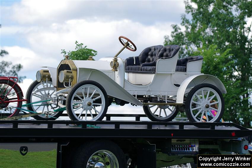 Ron Gardas, Jr.'s 1908 Buick was on a flatbed at the finish, however did not compete in the run.