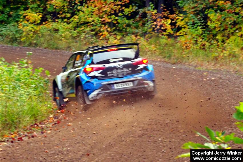 Enda McCormack / Sean McCormack Hyundai i20 R5 on SS6, Bob Lake II.