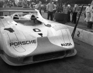 Milt Minter's Vasek Polak Posche 917/10