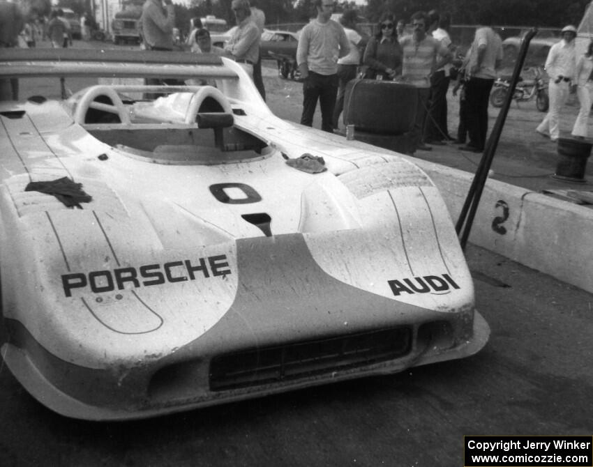 Milt Minter's Vasek Polak Posche 917/10