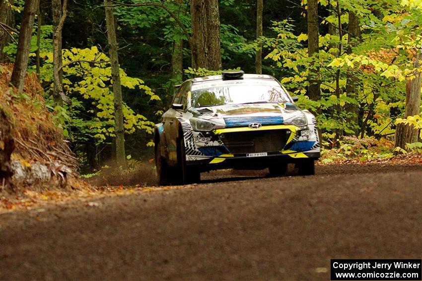Enda McCormack / Sean McCormack Hyundai i20 R5 on SS16, Mount Marquette.
