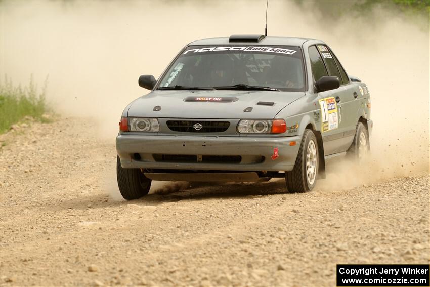 Dexter Clark / Bryce Proseus Nissan Sentra SE-R on SS4, Hollow Woodtick.