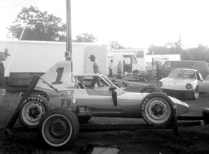 Steve Thomson ran in the Pro Formula Vee race in his Penetrator