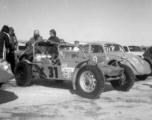 Ron Shelby's VW Chenowth and Kurt Tyralla's VW Beetle