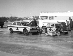 The Anderberg-Lund team of Hank Godfredson (Datsun 510) and Denny Popp (Austin Mini Cooper)