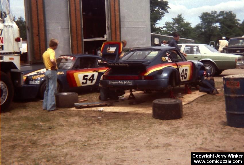 The Montura Racing Porsche Carrera team of Tony Garcia (54) and Mauricio DeNarvaez (46).