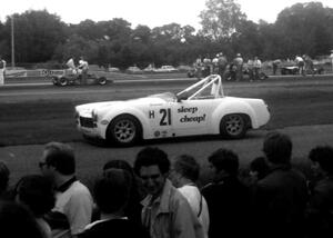 Cat Kizer won H-Prod. in her Austin-Healey Sprite