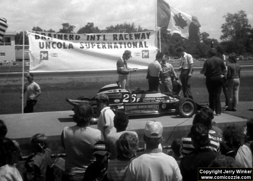 Craig Taylor won Formula Ford in his Tiga FFA78