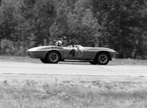 Frenchy Dampier's B Production 1964 Chevy Corvette